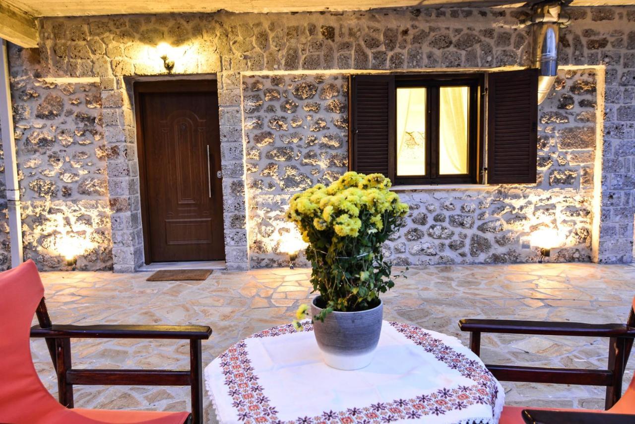 Ξενώνας Στροφυλιά Kato Sinikia Trikalon Exterior foto